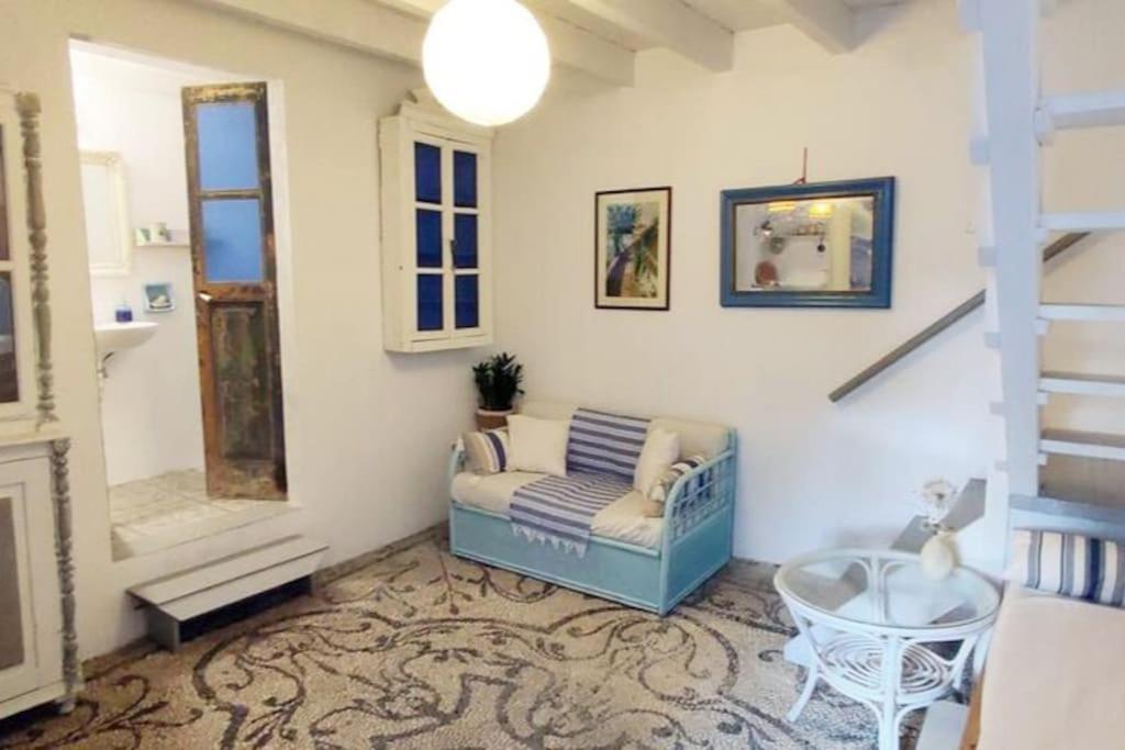 Town House With Rooftop Jacuzzi Rhodes City Екстериор снимка