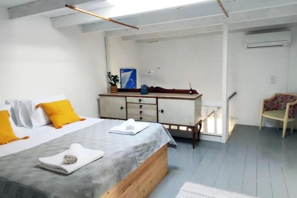 Town House With Rooftop Jacuzzi Rhodes City Екстериор снимка